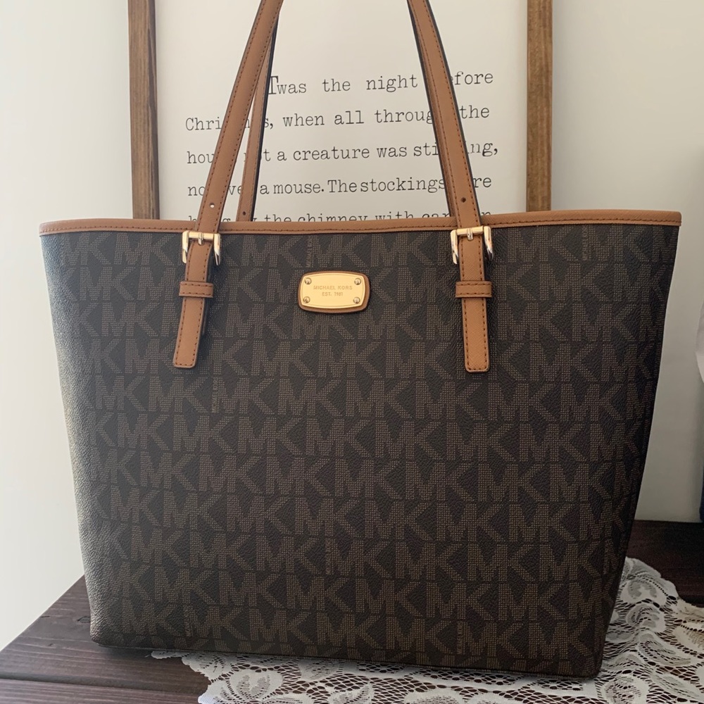 Michael Kors Jet Set Travel Tote